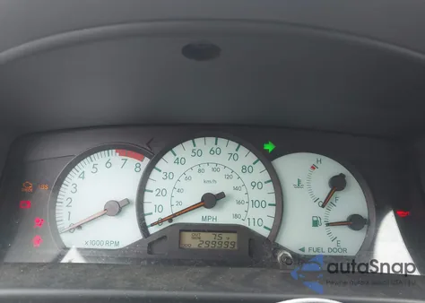 2004 Toyota Corolla Le z USA, uszkodzony, nr VIN 1NXBR38E54Z209194